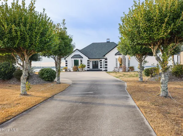 128 Gemstone Drive, Sneads Ferry, NC 28460