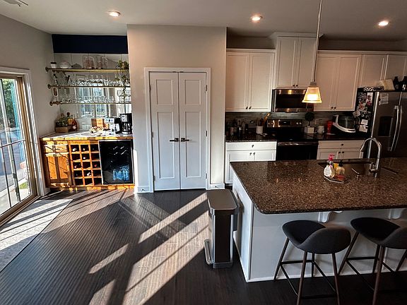 3rd image of 50 Itasca Dr