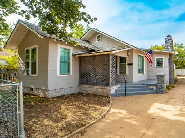 300 W 5th St, Breckenridge, TX 76424