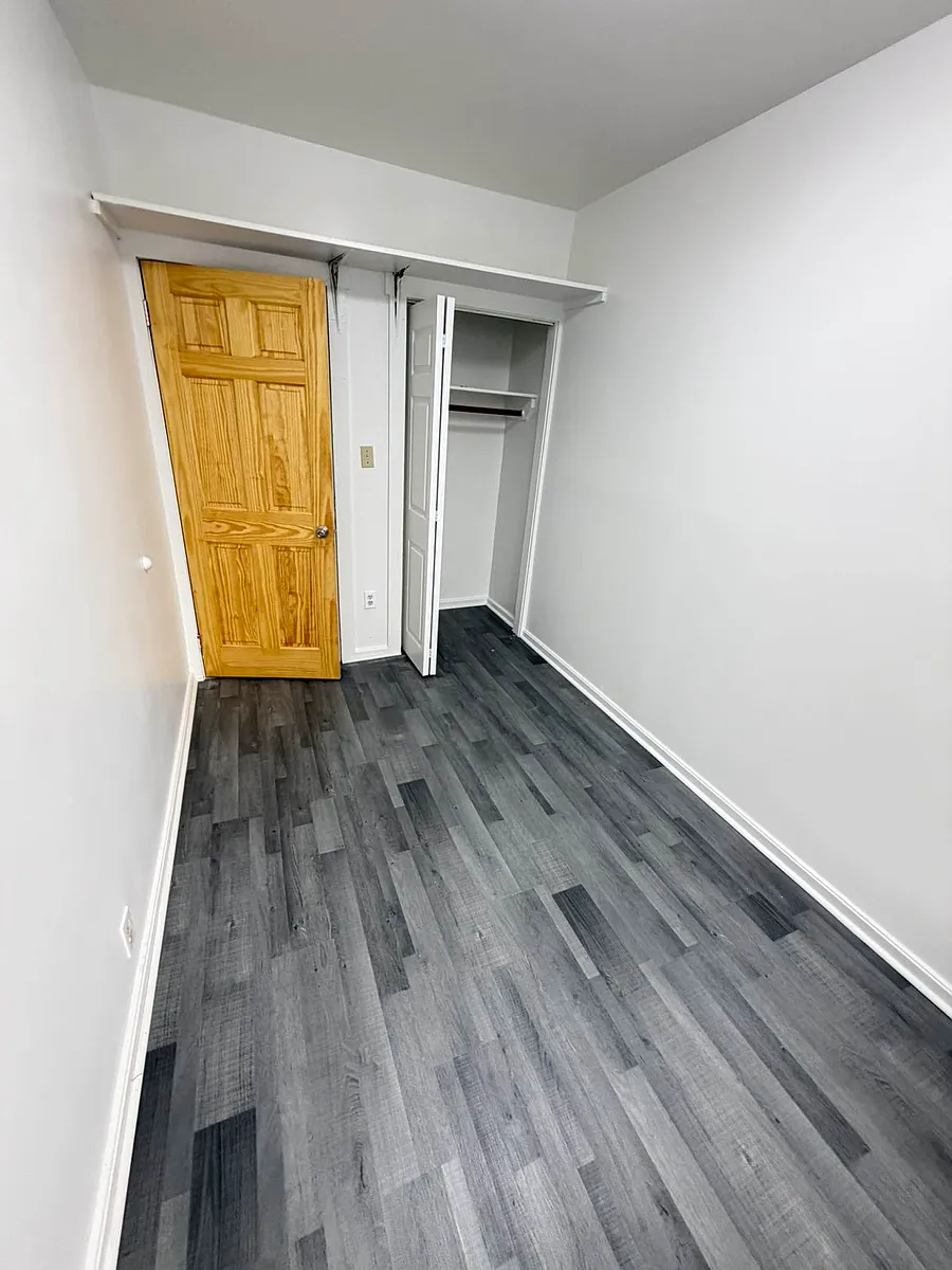 Building Photo - 1007 Winthrop St #2