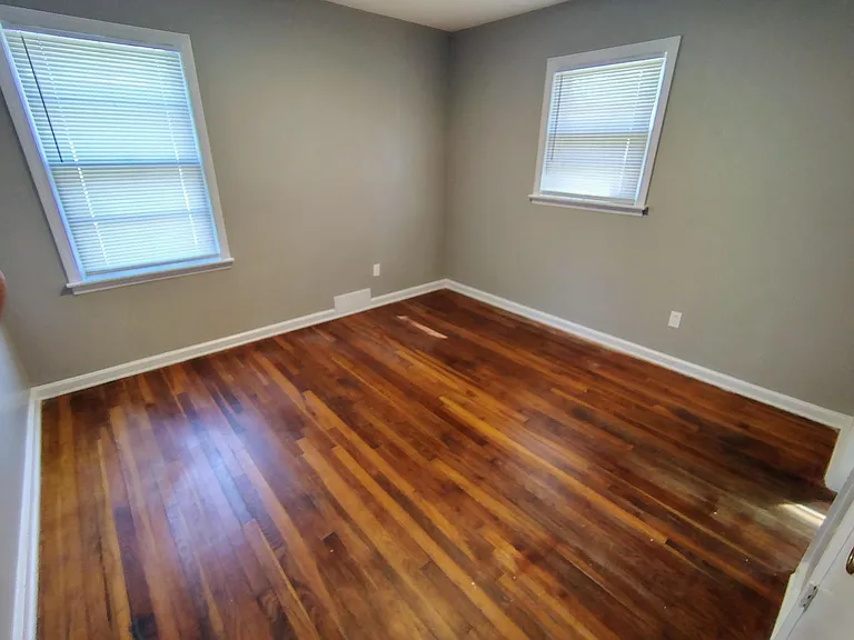 1688 Haywood Ave — Photo 3