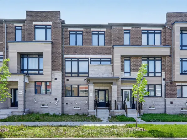 516 Danks Ridge Dr, Ajax, ON L1S 0H4