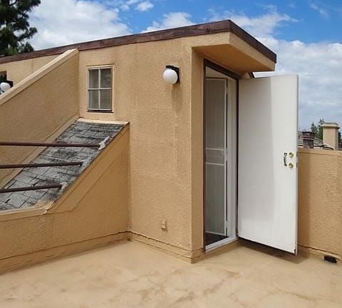 3rd image of 5820 Yolanda Ave APT 6