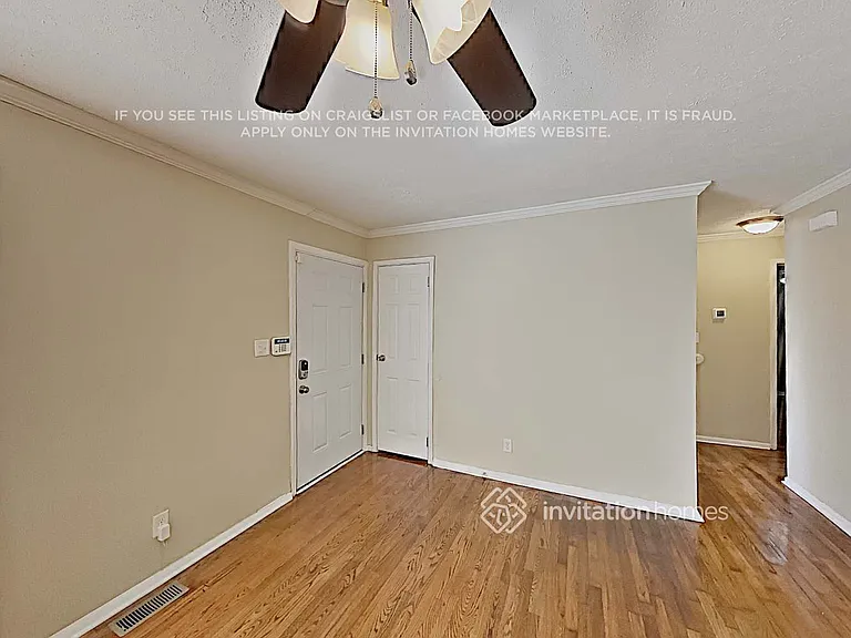 227 Evergreen Dr SE — Photo 4