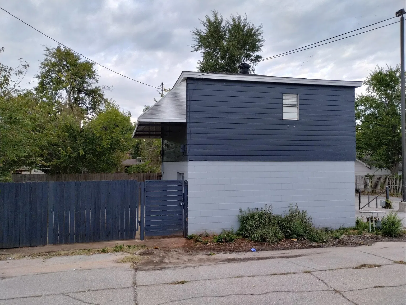 1 bed, 1000 sqft, $950 — Photo 1