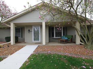 1311 Normandy Dr, Godfrey, IL