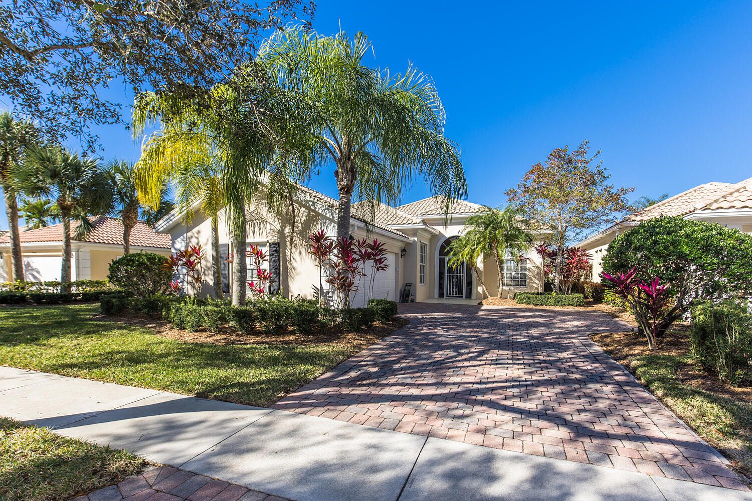8728 Oldham Way, Palm Beach Gardens, FL 33412 | Zillow