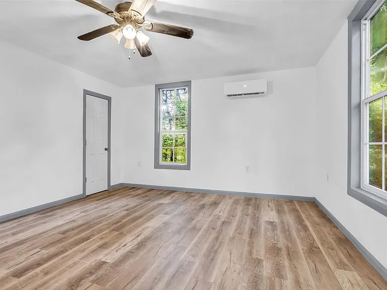 1381 Harrell Rd — Photo 18