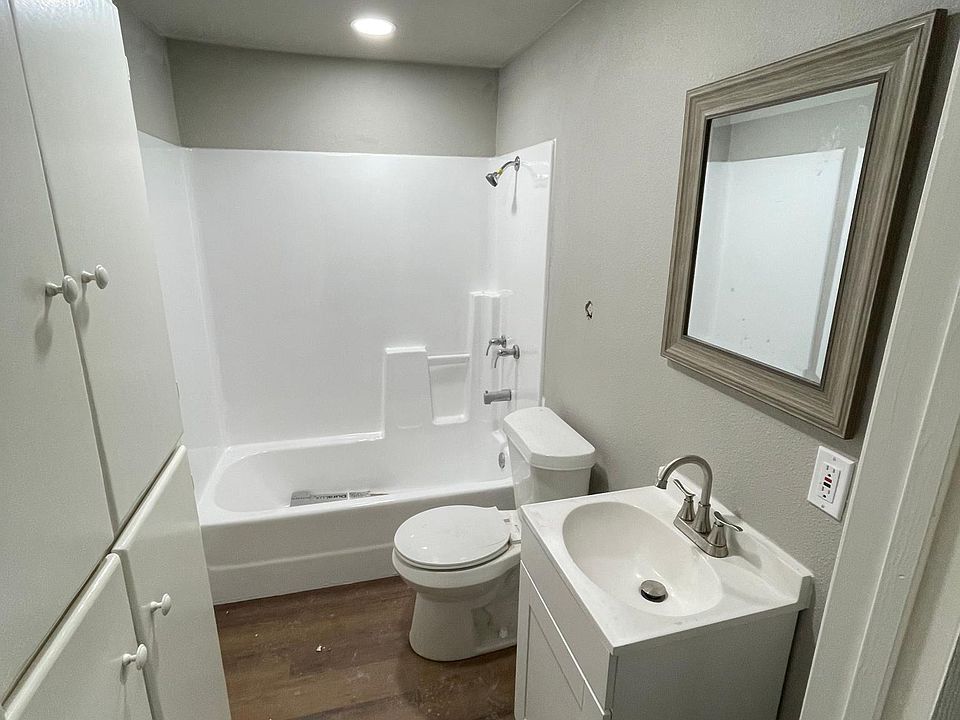 2nd image of 2812 Fincher Rd #A