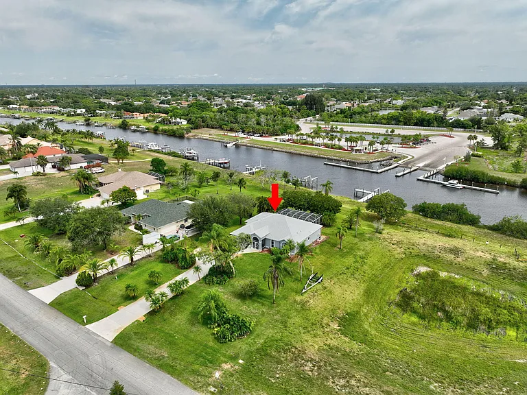 2704 SE Eagle Dr — Photo 55