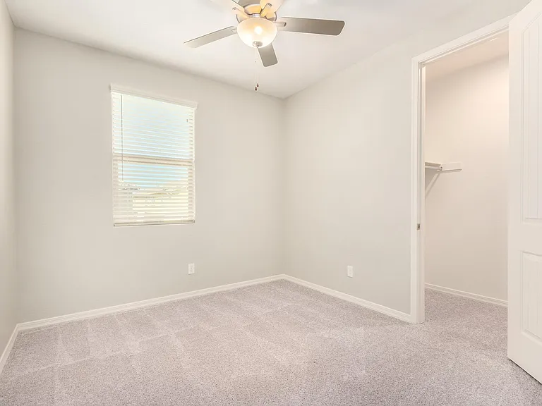 2570 S Quaintance St — Photo 32