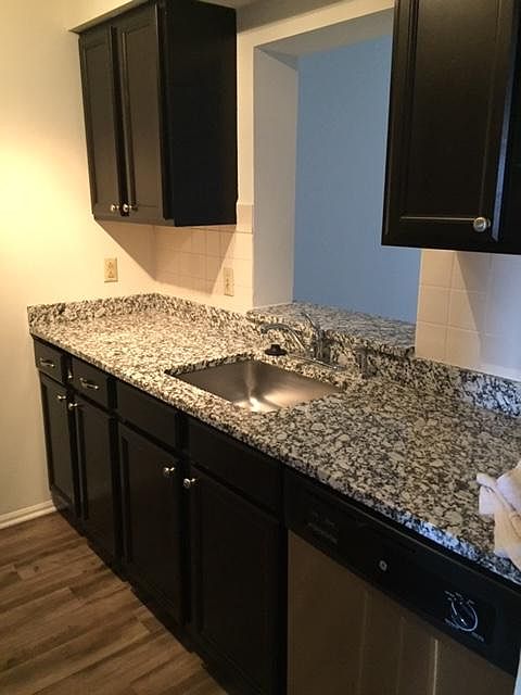 2nd image of 704 Finch Ct #21B