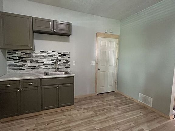 2nd image of 10110 Parkgate Ave Unit 1