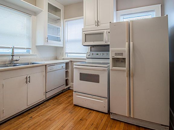 4th image of 4755 Capitol Ave #1