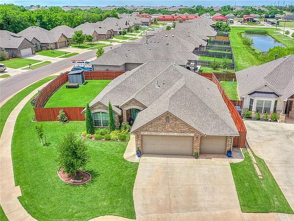 4th image of 19201 Rush Springs Ln