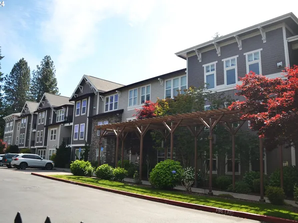 1258 NW Shattuck Way Unit 302, Gresham, OR 97030