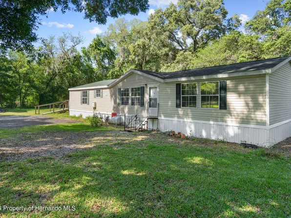 18431 Caufield Rd, Spring Hill, FL 34610
