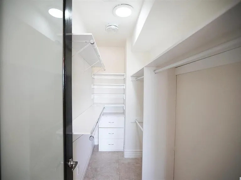 18245 Burbank Blvd #110 — Photo 13