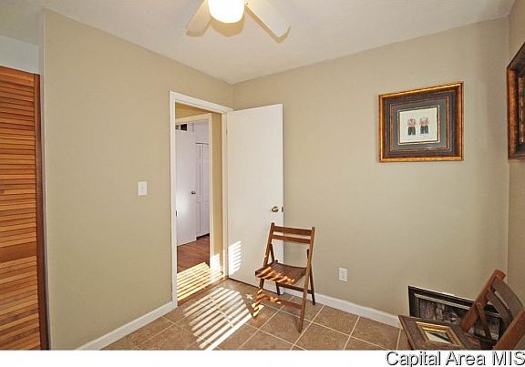 4th image of 604 Sedentop St