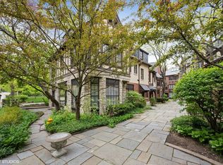 561 Hill Ter APT 310, Winnetka, IL 60093