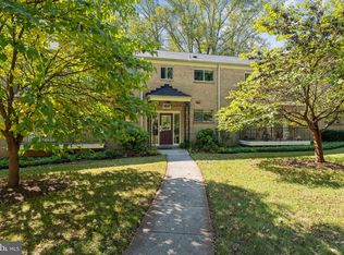 10636 Montrose Ave APT 103, Bethesda, MD 20814