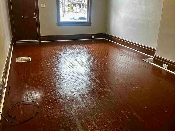 5th image of 1837 Zarker St
