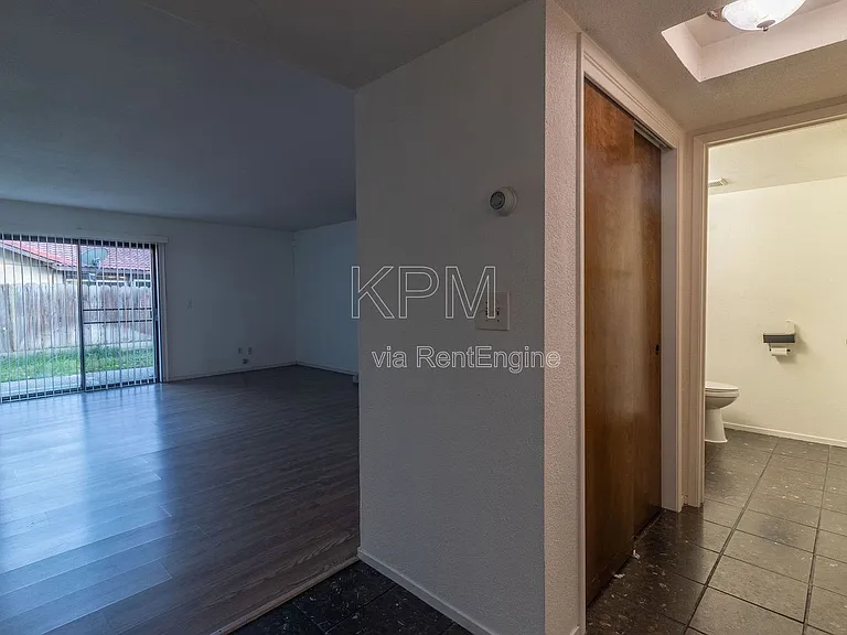 5530 Sandpiper Ct — Photo 4