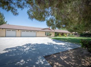 14140 Riverside Dr, Apple Valley, CA 92307