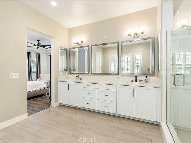 921 Camber Ln — Photo 15