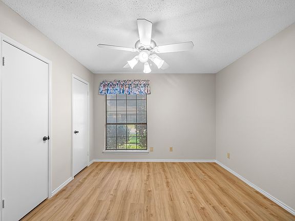 5th image of 2425 Aquaduct Dr