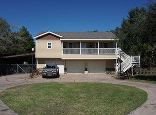 317 E Phillips Rd, Angleton, TX 77515