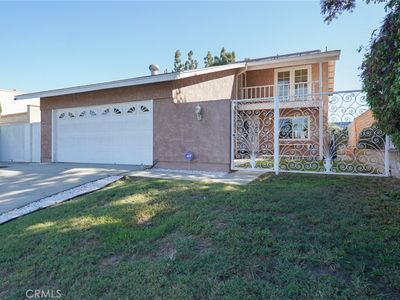 2008 Del Hollow St, Lakewood, CA, 90712
