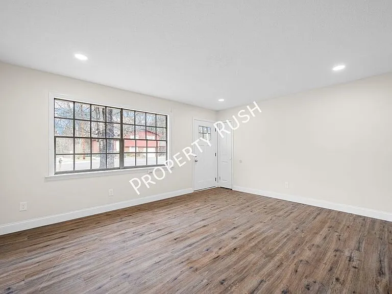 3336 Gundy Dr #B — Photo 3