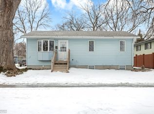 1349 16th St S, Fargo, ND 58103