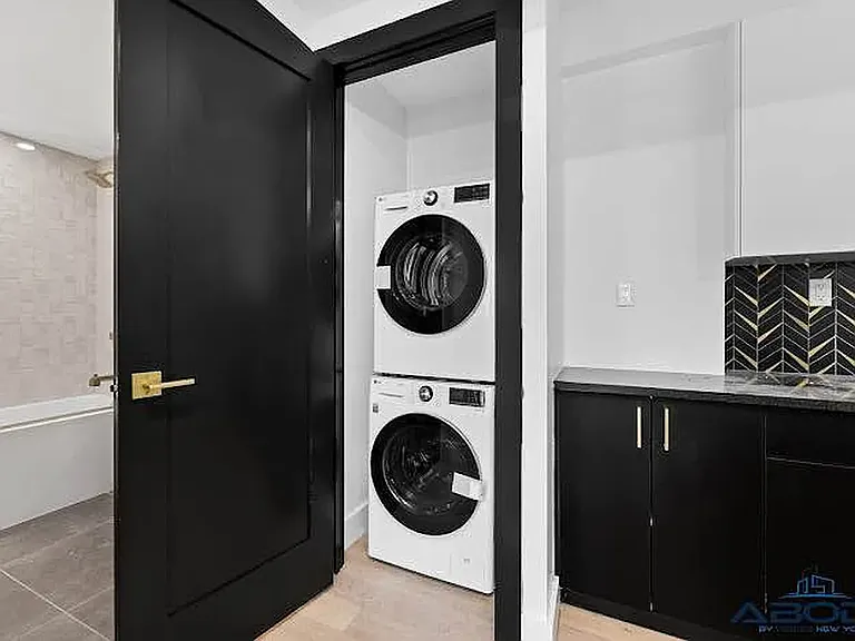154 Lenox Rd #4L — Photo 5