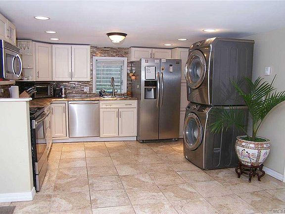 4th image of 55 Shady Ln