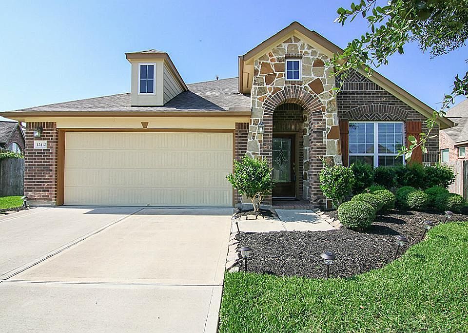 1st image of 12412 Ivy Run Ln