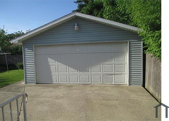 3rd image of 3114 Montana Ave