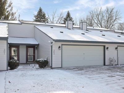 303 Creekside Ln SW, Isanti, MN, 55040