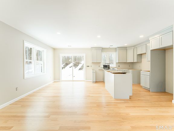 5th image of 7 Halls Mill Road