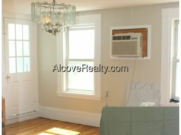 (undisclosed Address), Medford, MA 02155