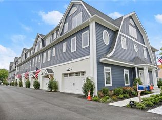 337 Reef Rd #8, Fairfield, CT 06824