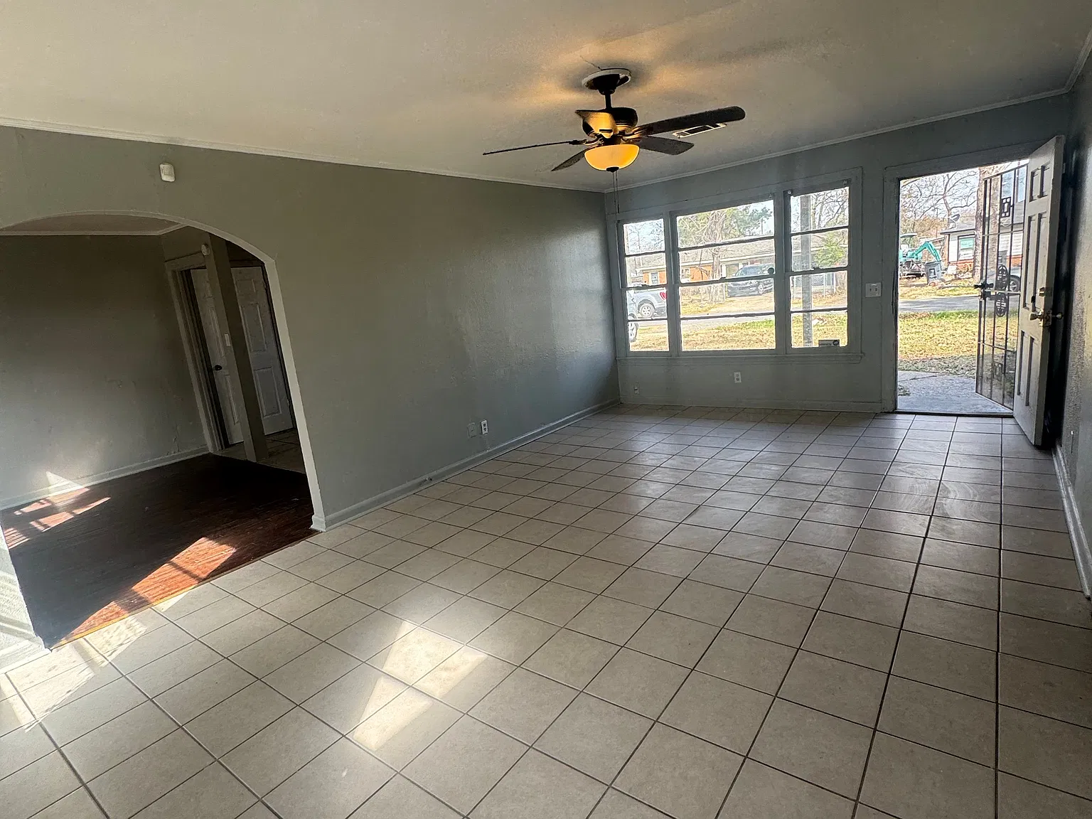 3 bed, 1057 sqft, $800 — Photo 3