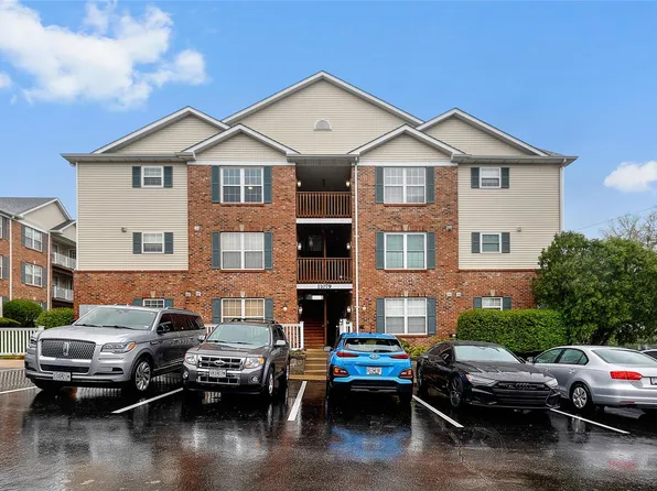 11079 Gravois Rd APT 302, Saint Louis, MO 63126