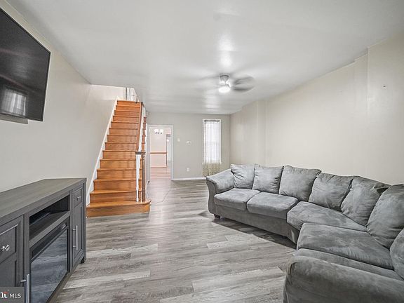 3rd image of 1322 Maryland Ave
