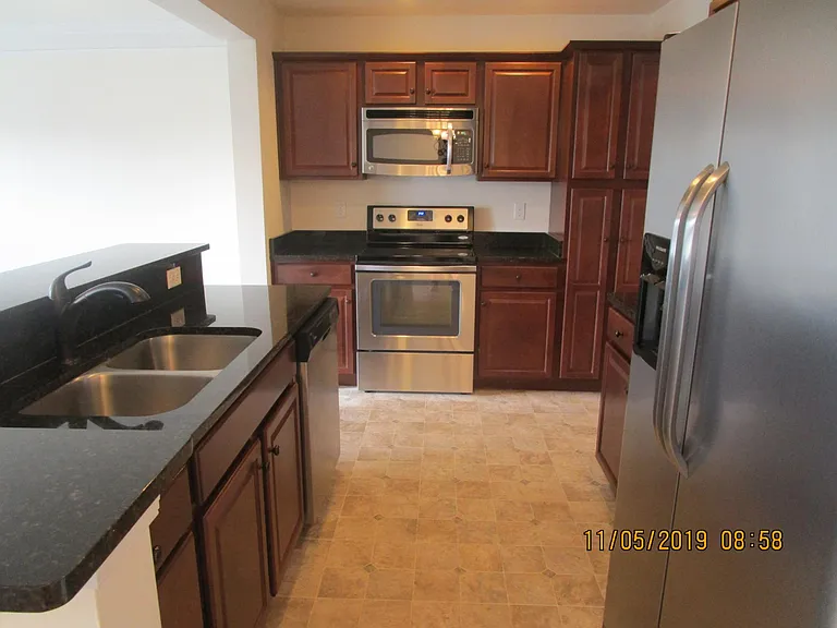 1212 Emilys Ct — Photo 7