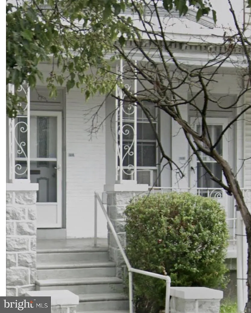 2 bed, 1.0 bath, 750 sqft, $1,500 — Photo 1