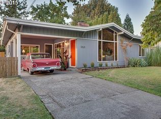 10525 NE Russell Ct, Portland, OR 97220