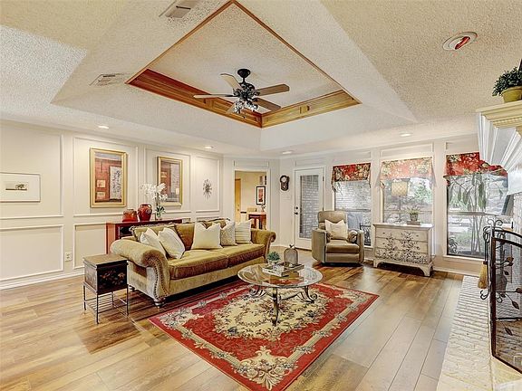 4th image of 7533 Woodhaven Dr