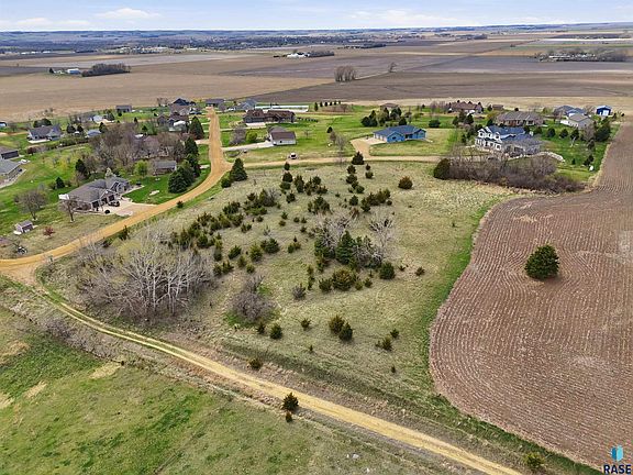 4th image of 483rd Avenue & Arrowhead Pl